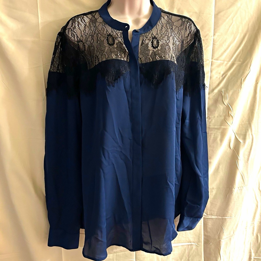 New XL Lauren Conrad, navy lace embellished top #1708*8